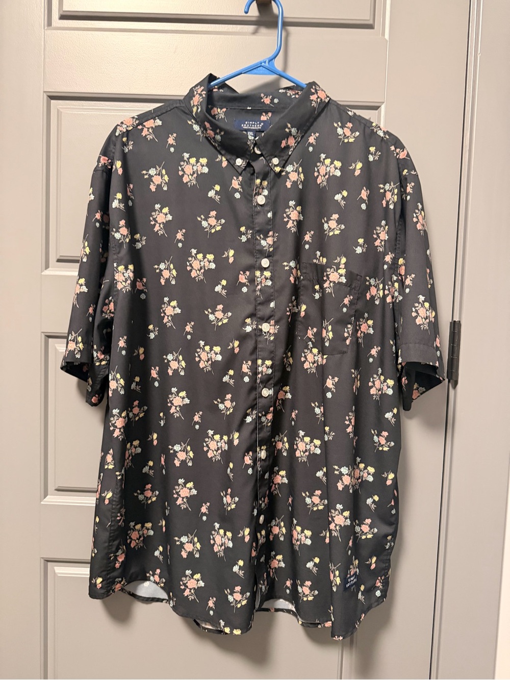 Simply Southern Men’s Black Short-Sleeve Floral Dry Fit Shirt XXL